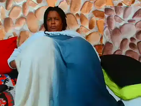 Snapshot of AfricanBigAssxx98 chatting on 03.20.25 AfricanBigAssxx98 online show from 03.20.25