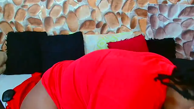 Snapshot of AfricanBigAssxx98 chatting on 03.22.25 AfricanBigAssxx98 online show from 03.22.25