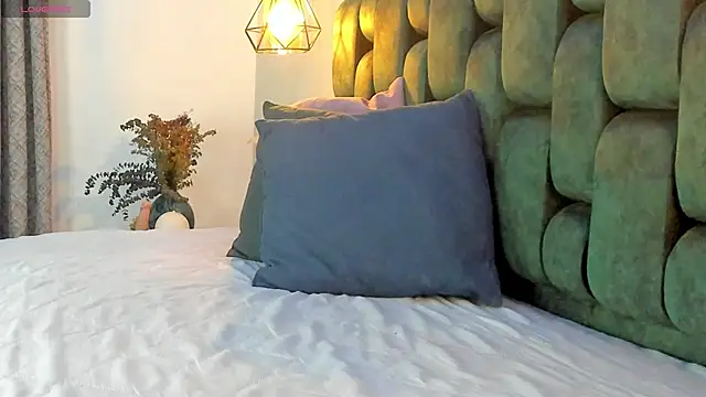 angelswets online show from 10.25.25