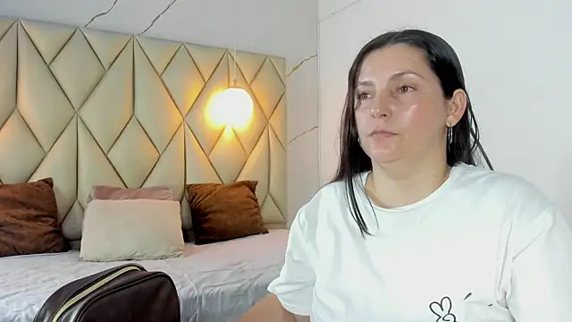 Snapshot of angelswets chatting on 08.03.26 angelswets online show from 08.03.26