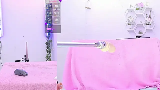 Snapshot of tatianasex_97 chatting on 10.21.25 tatianasex 97 online show from 10.21.25