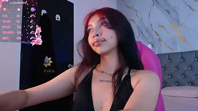 Snapshot of pettit_courtny chatting on 02.06.25 pettit courtny online show from 02.06.25