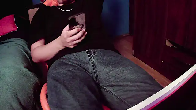 Snapshot of pisceslost chatting on 09.19.25 pisceslost online show from 09.19.25