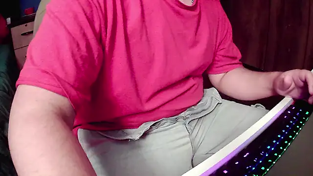 Snapshot of pisceslost chatting on 10.31.25 pisceslost online show from 10.31.25