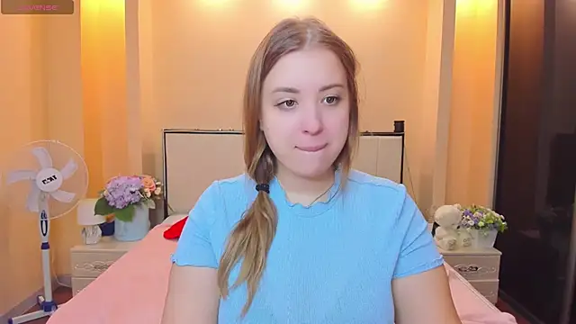 Snapshot of AlexissM chatting on 12.10.24 AlexissM online show from 12.10.24