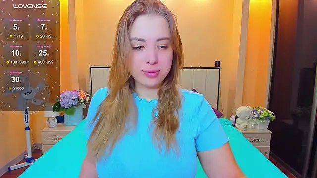 Snapshot of AlexissM chatting on 12.14.24 AlexissM online show from 12.14.24