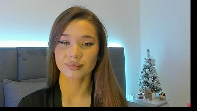 Snapshot of predatory_fury chatting on 12.15.24 predatory fury online show from 12.15.24