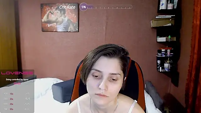 Snapshot of womanstrong78 chatting on 12.24.24 womanstrong78 online show from 12.24.24