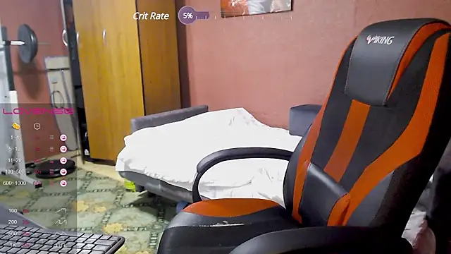 Snapshot of womanstrong78 chatting on 12.27.24 womanstrong78 online show from 12.27.24