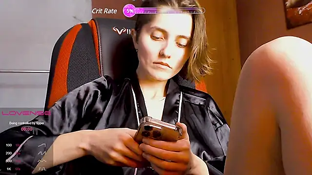 Snapshot of womanstrong78 chatting on 03.07.25 womanstrong78 online show from 03.07.25