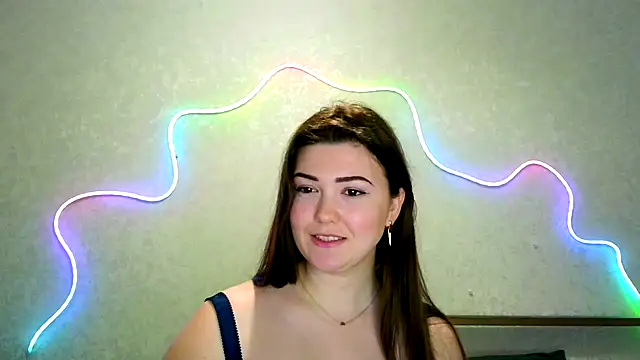 Snapshot of SeductiveTati chatting on 10.11.25 SeductiveTati online show from 10.11.25