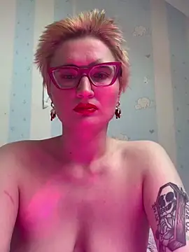 Charlotteeroseee online show from 02.09.25