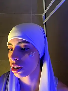 Snapshot of jhalila chatting on 09.12.25 jhalila online show from 09.12.25