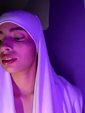 Snapshot of jhalila chatting on 10.10.25 jhalila online show from 10.10.25