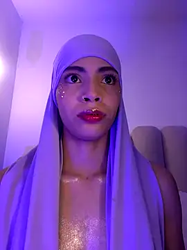 Snapshot of jhalila chatting on 11.14.25 jhalila online show from 11.14.25