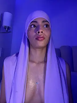 Snapshot of jhalila chatting on 12.20.25 jhalila online show from 12.20.25