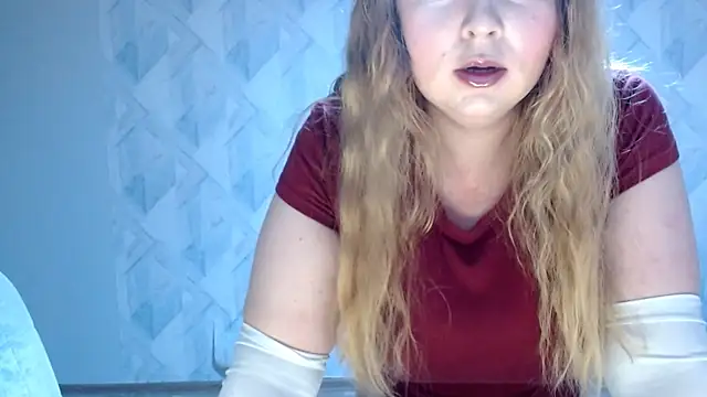Snapshot of Melina_Hot9 chatting on 07.17.26 Melina Hot9 online show from 07.17.26