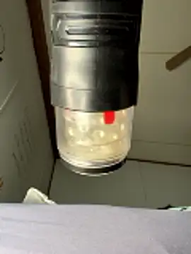 Snapshot of dcockell chatting on 01.12.26 dcockell online show from 01.12.26