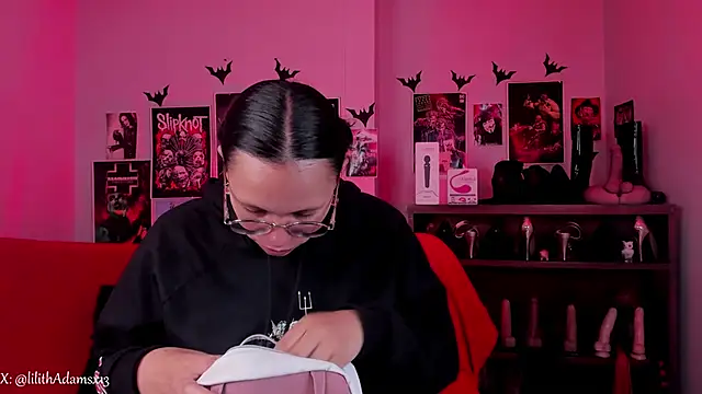 lilith-deveraux online show from 02.14.26