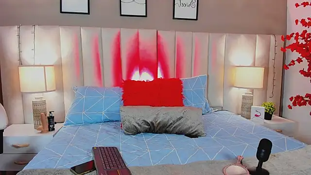 dayanne07 online show from 11.21.25