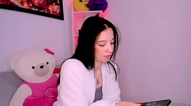 Manuelaa mejiia online show from 12.17.24