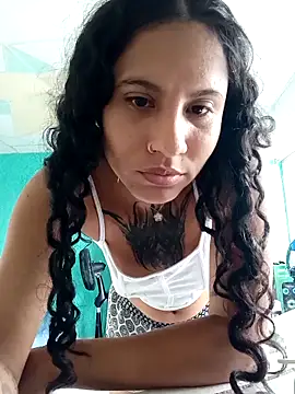 Snapshot of Karii-R chatting on 03.13.26 Karii-R online show from 03.13.26