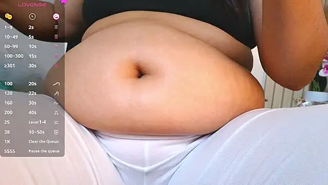 Snapshot of virtual_charm chatting on 03.12.26 virtual charm online show from 03.12.26