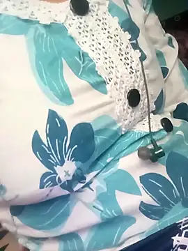 Snapshot of gunjan22 chatting on 11.11.25 gunjan22 online show from 11.11.25