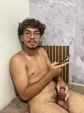 Snapshot of Edwardsky000 chatting on 02.17.26 Edwardsky000 online show from 02.17.26