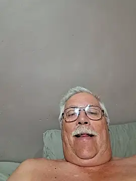 Snapshot of NawtyB1965 chatting on 03.18.26 NawtyB1965 online show from 03.18.26