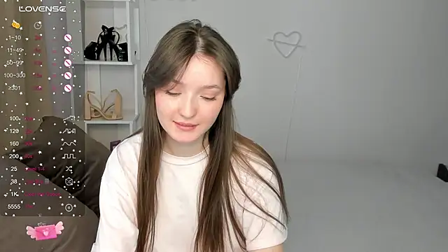 Fairyy Moon online show from 10.08.25