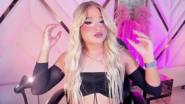 Snapshot of Elody_Preysler69 chatting on 02.18.26 Elody Preysler69 online show from 02.18.26