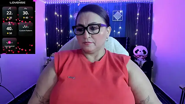 Ivonnee   online show from 05.02.26