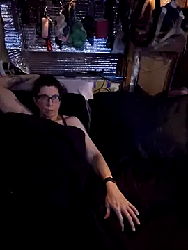 Snapshot of alienbunny chatting on 01.13.25 alienbunny online show from 01.13.25