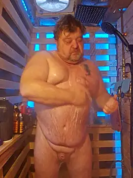 Snapshot of alienbunny chatting on 03.08.25 alienbunny online show from 03.08.25