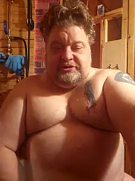 Snapshot of alienbunny chatting on 10.19.25 alienbunny online show from 10.19.25