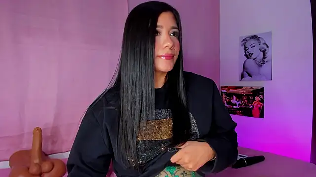 Snapshot of tellmebri chatting on 02.17.26 tellmebri online show from 02.17.26