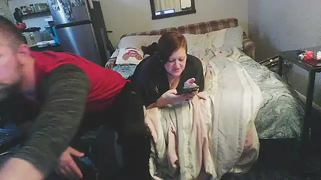 Snapshot of Cooperstone chatting on 12.01.24 Cooperstone online show from 12.01.24