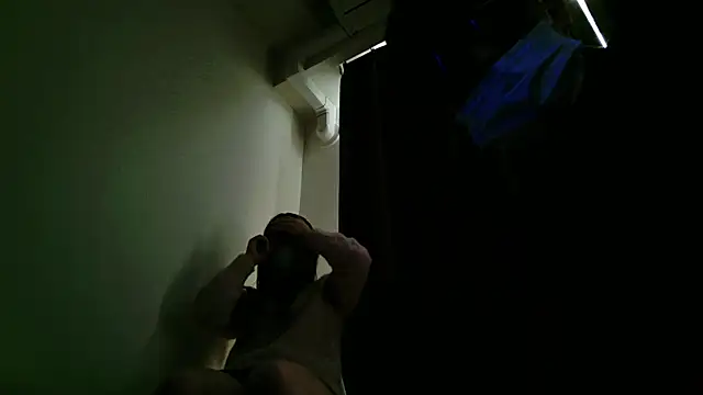 Snapshot of kintaman_cum chatting on 12.23.24 kintaman cum online show from 12.23.24