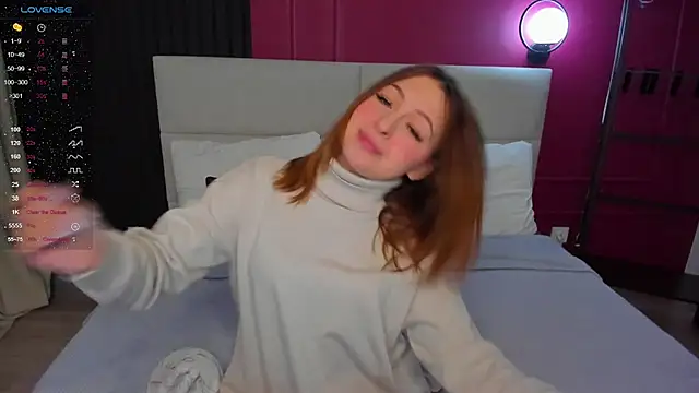 Snapshot of KetrinWhite chatting on 02.10.25 KetrinWhite online show from 02.10.25