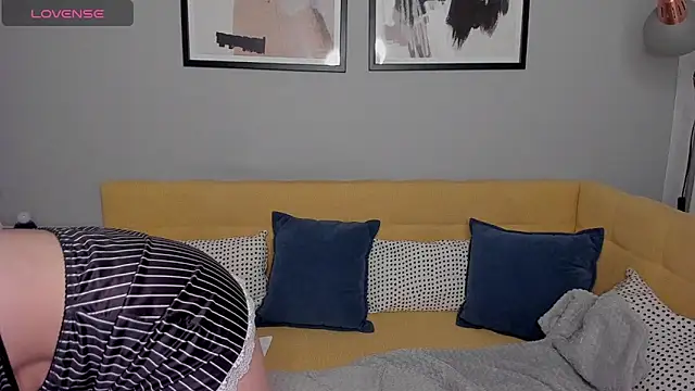 KetrinWhite online show from 05.12.26