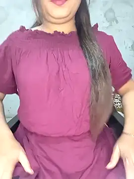 Shanaya Hotty online show from 01.30.25