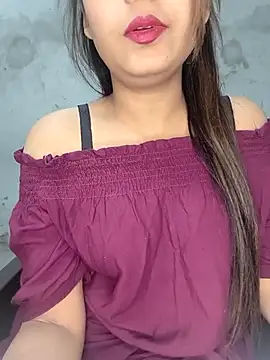 Shanaya Hotty online show from 02.16.25