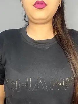 Shanaya Hotty online show from 10.14.25