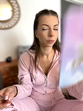 Mia Ethan online show from 10.23.25