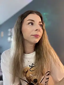 Mia Ethan online show from 05.10.26