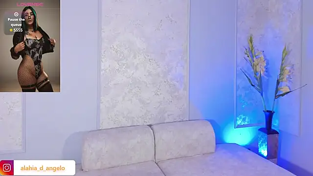 Alahia Dangelo online show from 07.12.26