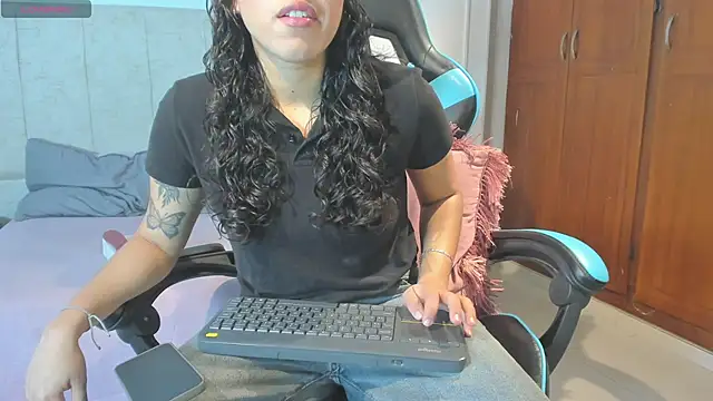  maria foxx  online show from 04.30.26