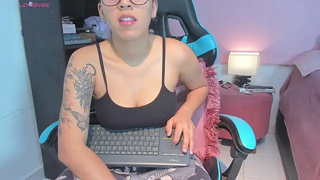  maria foxx  online show from 08.05.26