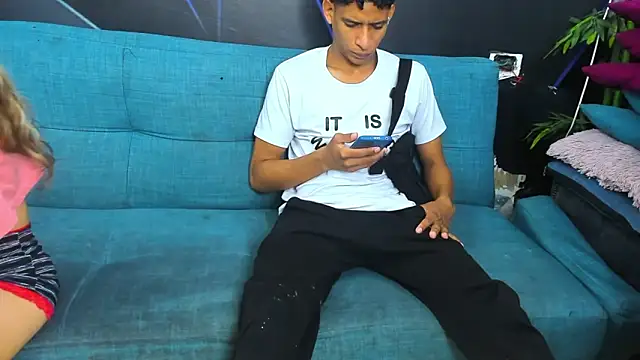 playsgirlhot online show from 02.13.25